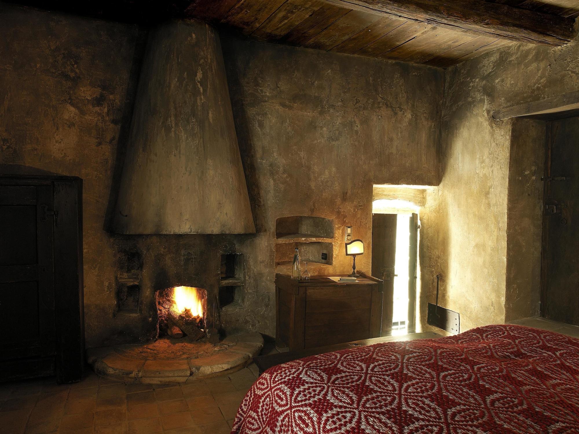 Sextantio Albergo Diffuso Санто-Стефано-ди-Сессанио Экстерьер фото