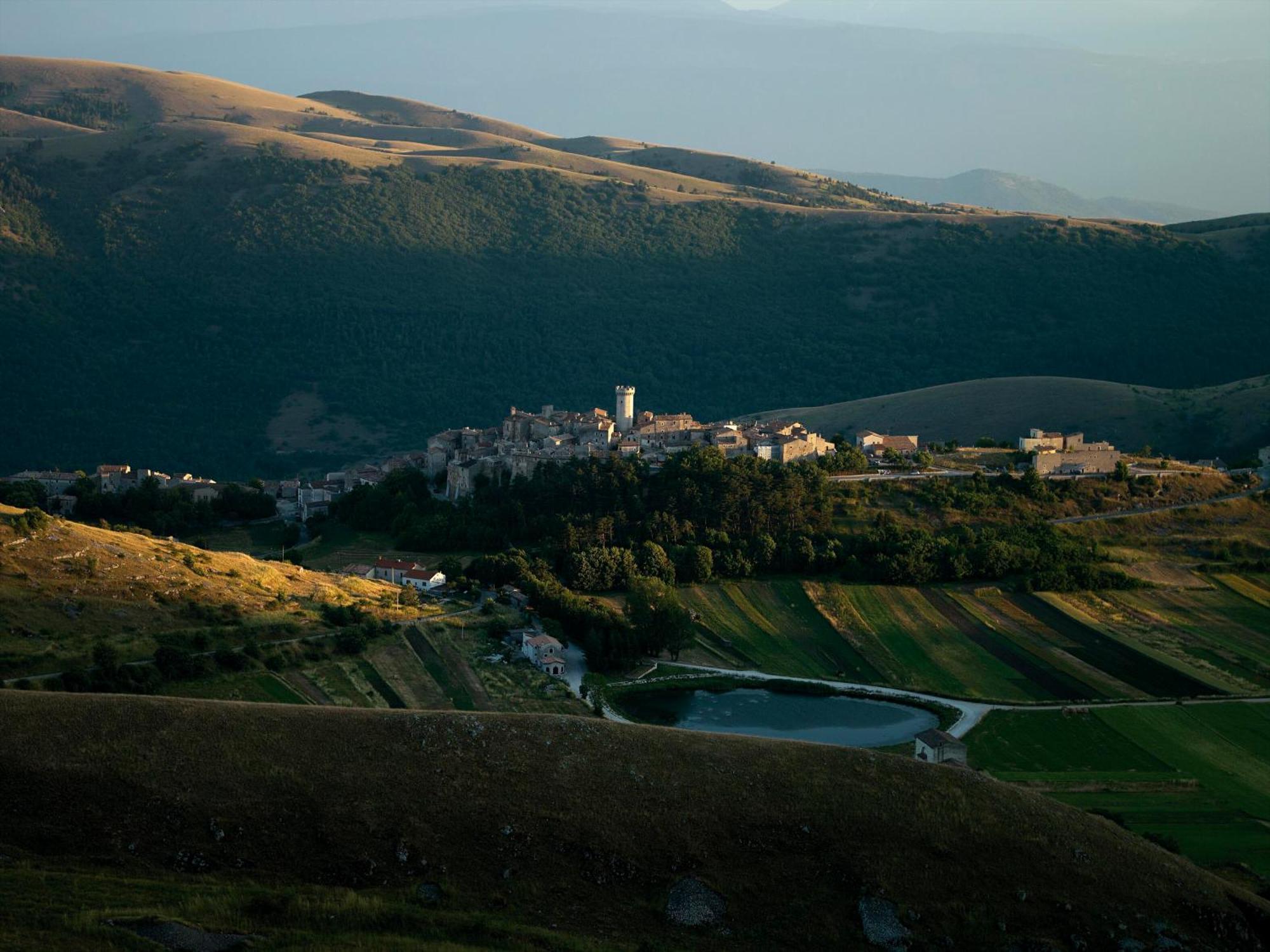 Sextantio Albergo Diffuso Санто-Стефано-ди-Сессанио Экстерьер фото